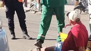 Un hombre terminó en el hospital, al perder el control de su moto por esquivar a un perro