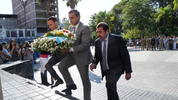 Silva Neder y Víctor Araujo participaron del acto por el natalicio del General San Martín