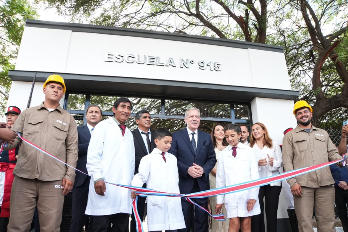 El gobernador Elías Suárez inauguró oficialmente el ciclo lectivo 2026 desde Las Delicias