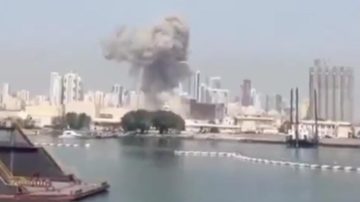 Tras la ofensiva de Israel y EE. UU. reportan explosiones en bases estadounidenses en los Emiratos Árabes