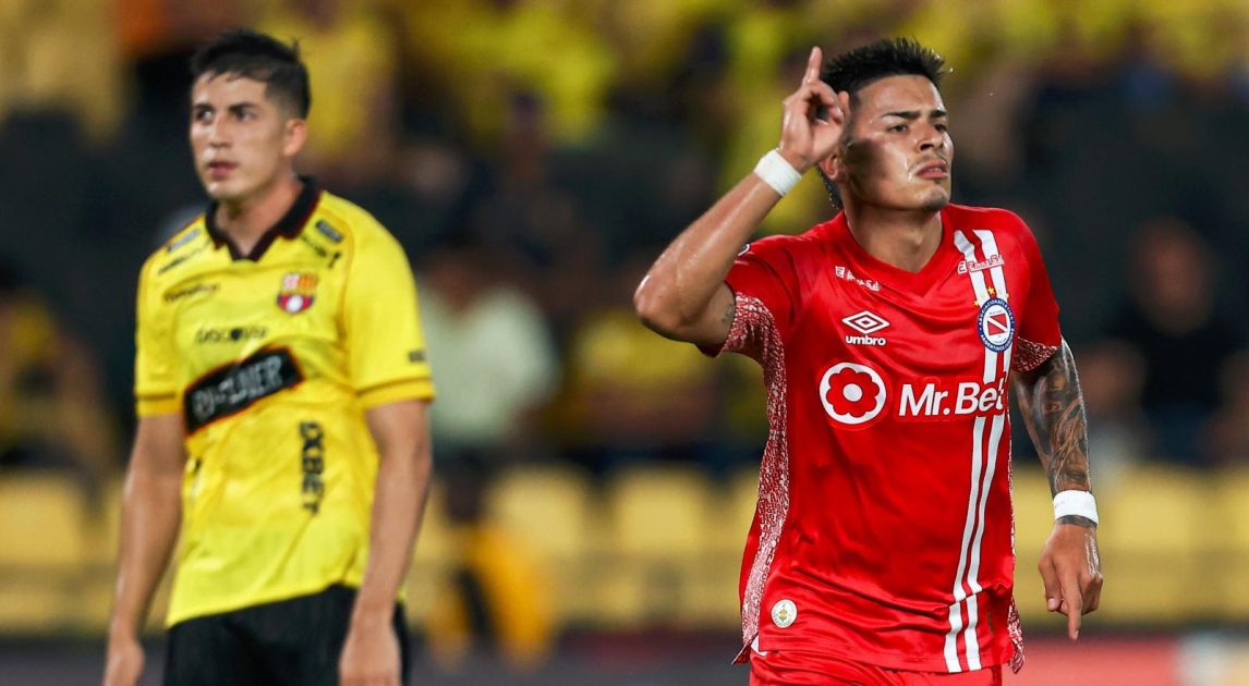 Argentinos Juniors venció a Barcelona en Ecuador por la Copa Libertadores