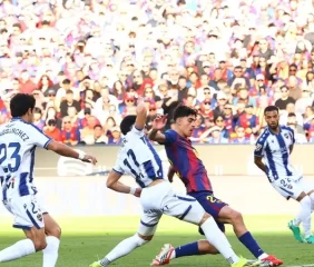 Barcelona goleó al Levante y volvió a ser líder de LaLiga