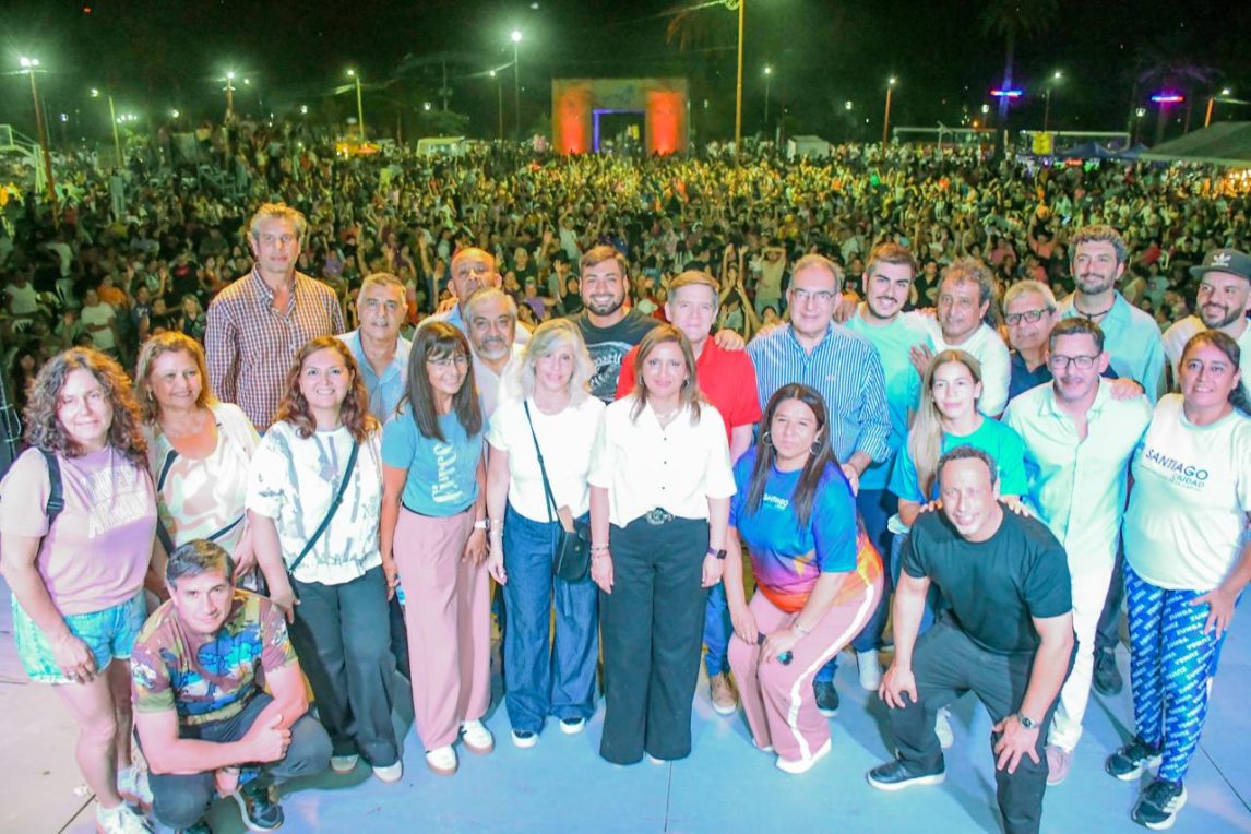 La intendente Norma Fuentes destacó la participación de los vecinos y emprendedores en Santiago es tu Río