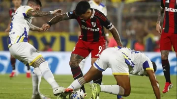 Otro golpe para River: molestias musculares y dudas sobre la continuidad de Driussi