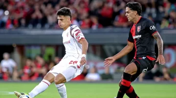 Con autoridad, el Pincha superó a Newell’s y se subió a lo más alto