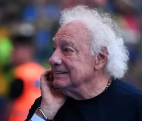 Guillermo Coppola a Riquelme: “Boca es muy grande, rodeate de gente preparada”