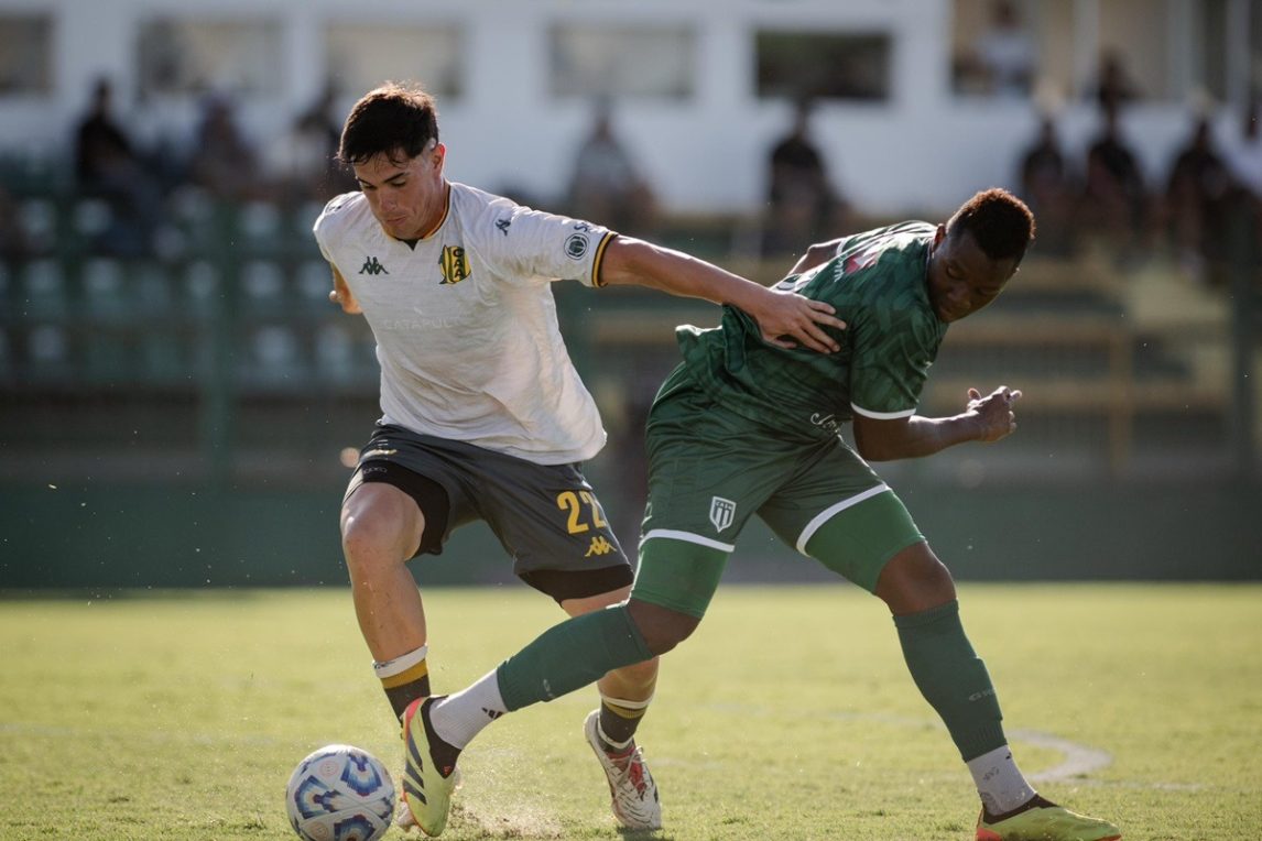 Aldosivi goleó a San Miguel y avanzó en la Copa Argentina