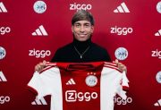 Ajax presentó a Maher Carrizo: “Apenas apareció este club no dudé en venir, estoy muy feliz””