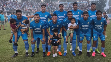 Noche para el olvido para Central Argentino que perdió ante Paz Juniors y se quedó sin final por el ascenso