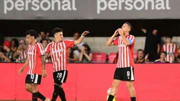 Estudiantes le ganó con lo justo a Riestra en La Plata