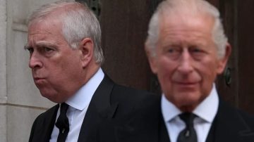 Así cayó el príncipe Andrés: su vínculo con Epstein, títulos reales perdidos y un arresto histórico