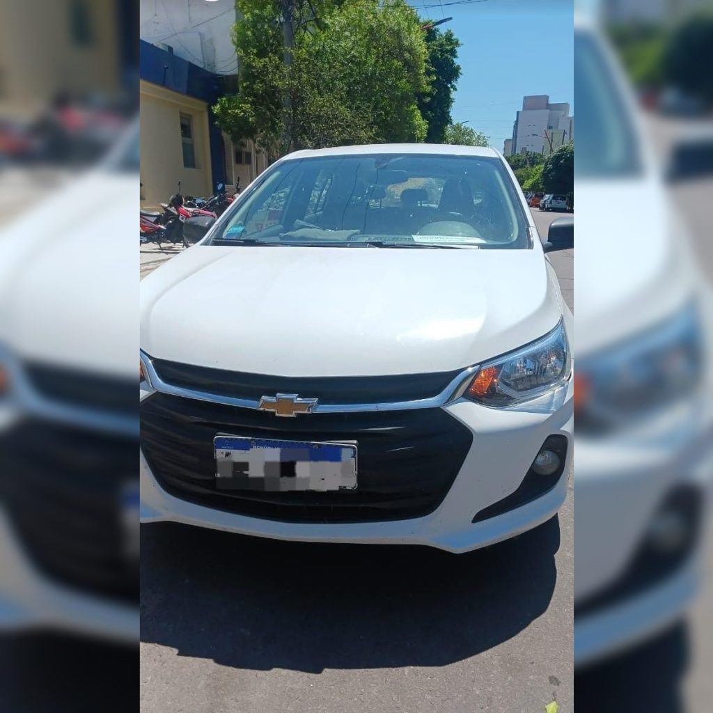 “Ustedes son policías, la tienen más grande que estos”: arremetió contra personal de Transporte tras cometer una infracción