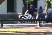 Relatos salvajes en Berazategui: un motociclista mató a golpes a un automovilista tras una discusión de tránsito