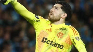 Un campeón con memoria: Rossi tuvo un emotivo gesto con Chacarita Juniors