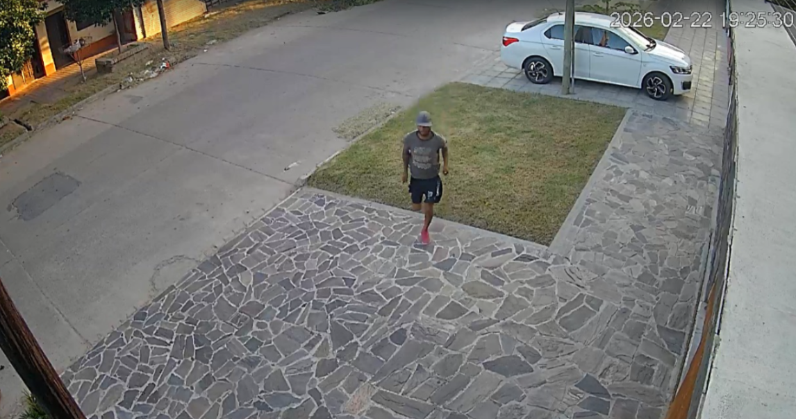 La Banda: perseguido por el dueño un ladrón tiró en plena calle la bordeadora que había robado