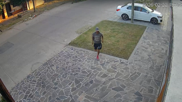 La Banda: perseguido por el dueño un ladrón tiró en plena calle la bordeadora que había robado