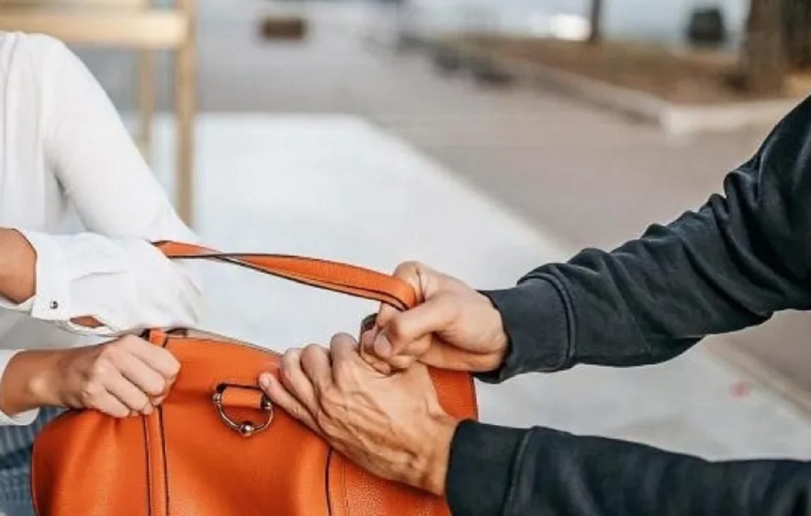 Las Termas: su cuñado le propinó una paliza y le robó la cartera con joyas valuadas en $700.000