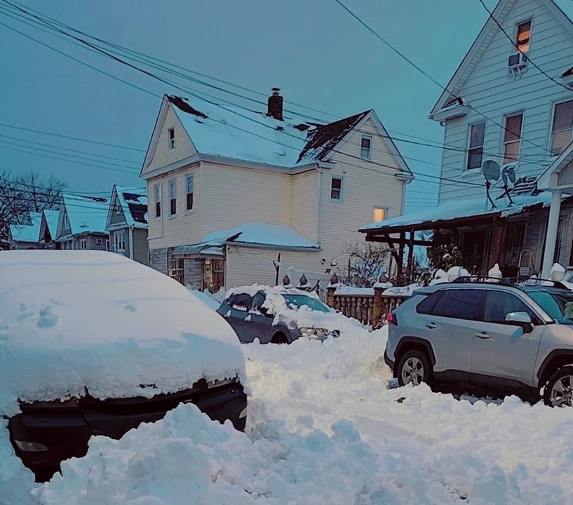 Nueva York bajo nieve extrema: ventisca histórica paraliza el noreste de EE.UU.