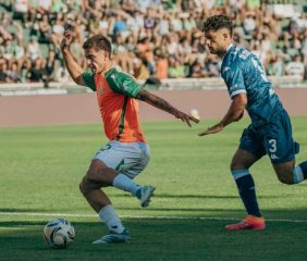 Racing volvió al triunfo ante Banfield y respira en el Torneo Apertura
