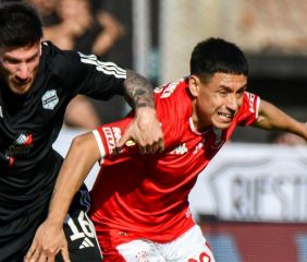 Riestra vs. Huracán: duelo crucial por la permanencia en el Torneo Apertura