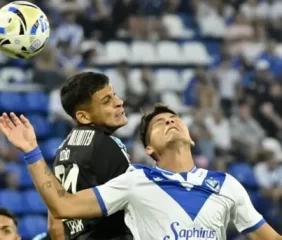 Vélez empató con Riestra y sigue en la cima junto a Estudiantes