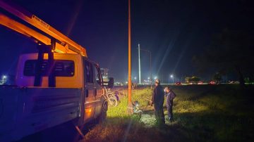 Delincuentes robaron más de 100 metros de cables y dejaron a oscuras el sector de la rotonda en Frías