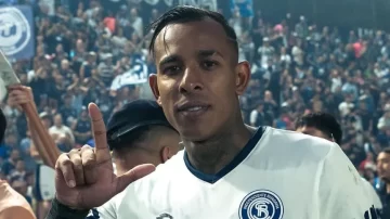 Villa les contestó a los hinchas de Boca que lo criticaron por su coqueteo con River: “Soy un trabajador”