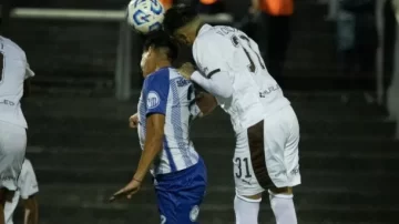 Platense venció sobre la hora a Argentino de Monte Maíz y avanzó en la Copa Argentina