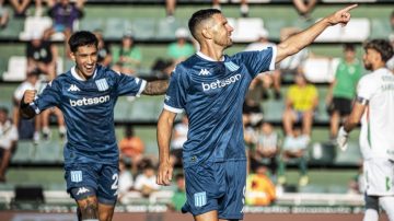 Racing llega entonado al clásico: venció a Banfield y sumó su segunda victoria consecutiva