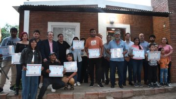 El Gobierno de la Provincia Entregó Viviendas Sociales en Villa La Punta