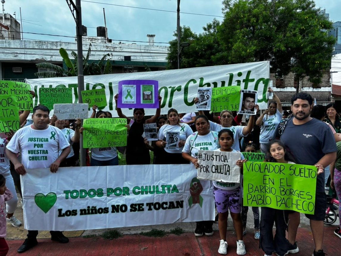 Familiares, vecinos y el grupo Coyuyas se movilizaron en un pedido de justicia por “Chulita”