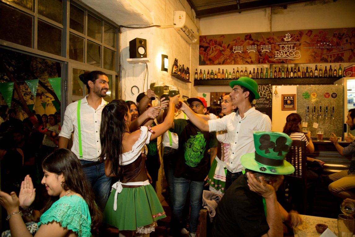 Por qué se celebra San Patricio y dónde vivir la fiesta en Santiago del Estero: guía para una noche bien verde