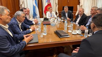 Refuerzan la asistencia a familias afectadas por las lluvias tras una reunión del gabinete provincial