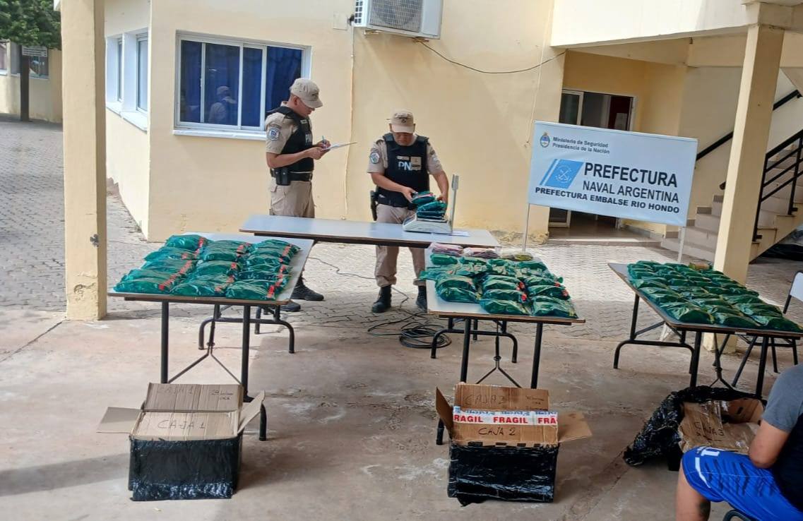 Golpe al contrabando: secuestran más de 30 kilos de coca en plena Ruta 9