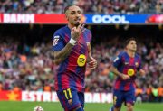 El Barcelona goleó al Sevilla y es más líder que nunca