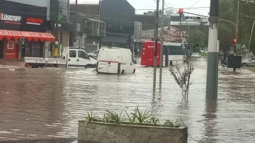 Mar del Plata bajo el agua tras intensas lluvias