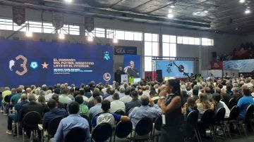 El fútbol del interior debate su futuro en Córdoba con la llegada de Tapia