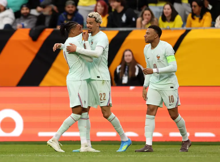 Con dos golazos, Francia le ganó a Brasil y se quedó con el amistoso