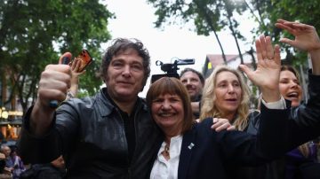 Milei cae al 41% y es desplazado por otra figura con mejor imagen dentro de La Libertad Avanza