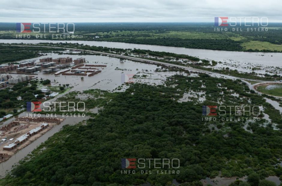 Histórica crecida del Río Dulce: cobertura exclusiva de Info del Estero en las zonas más afectadas
