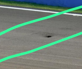 PAPELÓN. En Termas esto no pasaba: pararon la carrera de Moto GP en Brasil por un agujero en la pista