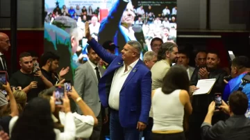 Córdoba: Tapia, con el apoyo de más de 4000 dirigentes, anunció un nuevo torneo profesional, paridad presupuestaria y el lanzamiento de LPF Play