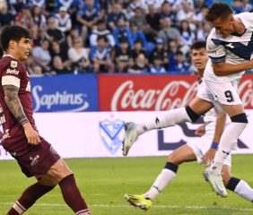 Promesa de partidazo en Liniers: Vélez y Lanús se miden en un duelo clave