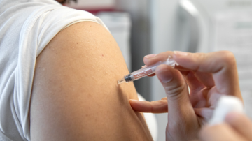 Se adelanta la campaña de vacunación de Gripe H3N2: a quiénes les corresponde