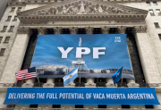 Juicio por YPF: la Justicia de EE.UU. benefició a Argentina y suspendió todas las demandas