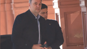 Nueva denuncia contra Manuel Adorni: ahora, por presuntas irregularidades en contrataciones y la concesión de Tecnópolis