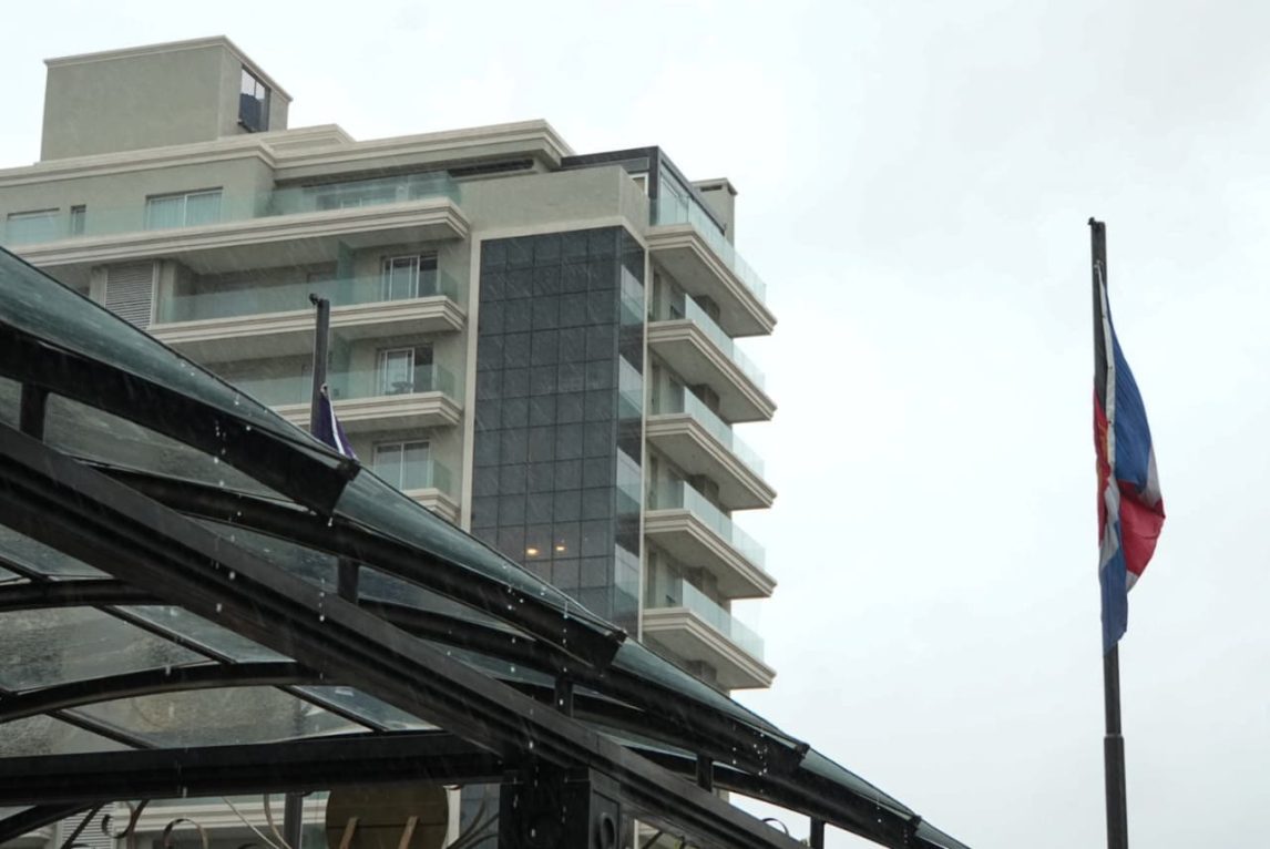 Así estará el tiempo hoy: humedad alta y posibles lluvias por la tarde