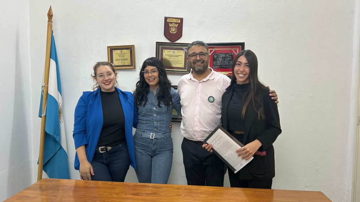 Alianzas estratégicas: Info del Estero firmó un convenio con el Instituto Mariano Moreno para formar a futuros periodistas