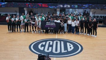 Acción simbólica en el Vicente Rosales por el Día Internacional de la Mujer