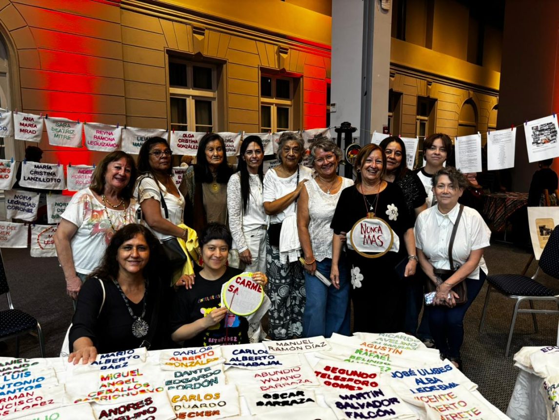 Info del Estero presente en el Fórum por el Día Internacional de las Mujeres Trabajadoras